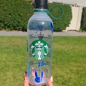 Bad Bunny waterbottle with tracker